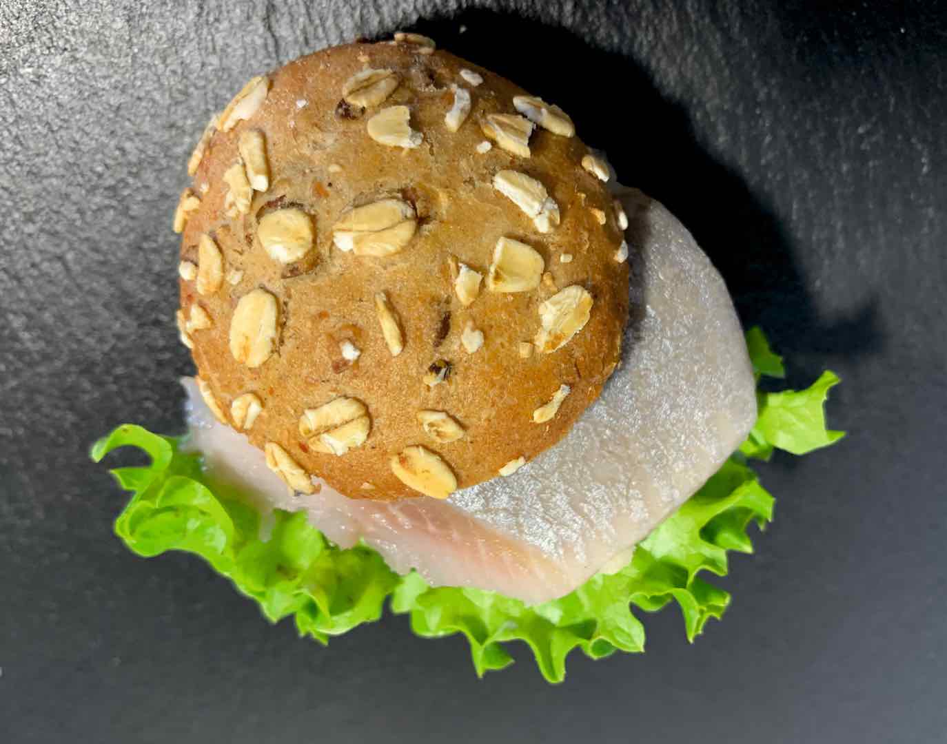 Mini Fischbrötchen mit Matjes - Catering bestellen Hamburg