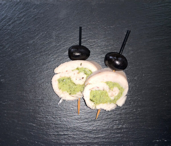 Mini Hähnchenroulade mit Pesto
